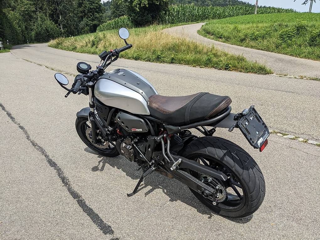Strada: Yamaha XSR700 Bj 2016 – Usato da Winterthur venduto da Elxsion 1