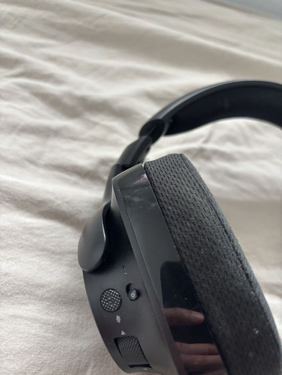 Logitech G533 Gaming Headset 4