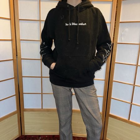 Schwarzer Yes Theory / Seek Discomfort Hoodie, Gr S