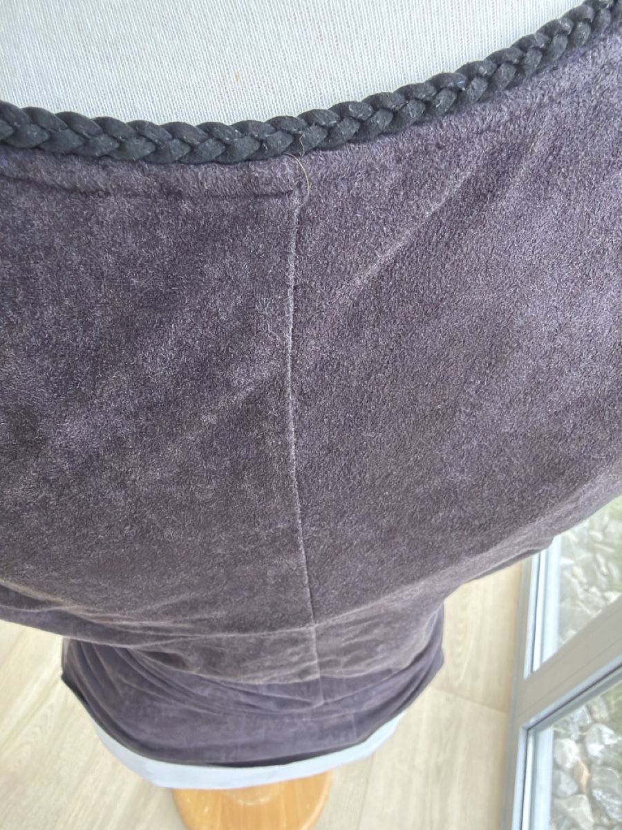 Vila Top: Vila Top S/M Wildleder schwarz  – Nuovo (secondo la descrizione) da Däniken SO venduto da NBdesign 1