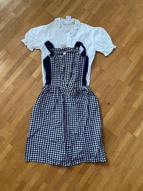Vestiti & Gonne: Dirndl Grösse 146 – Usato da Wettingen venduto da vpr_9gz6