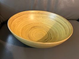 Ciotola in legno chiaro