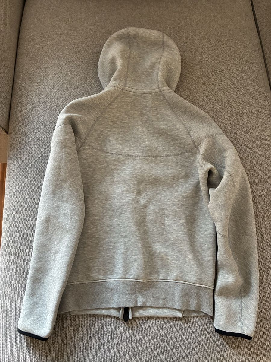 Nike Jacken: Nike Tech Fleece Jacke S – Neu (gemäss Beschreibung) aus Zürich von vukzh 1