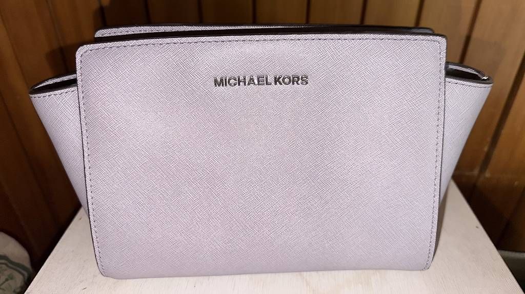 Michael Kors Borse da donna: Michael Kors Tasche Lila – Usato da Balgach venduto da ana_8vms