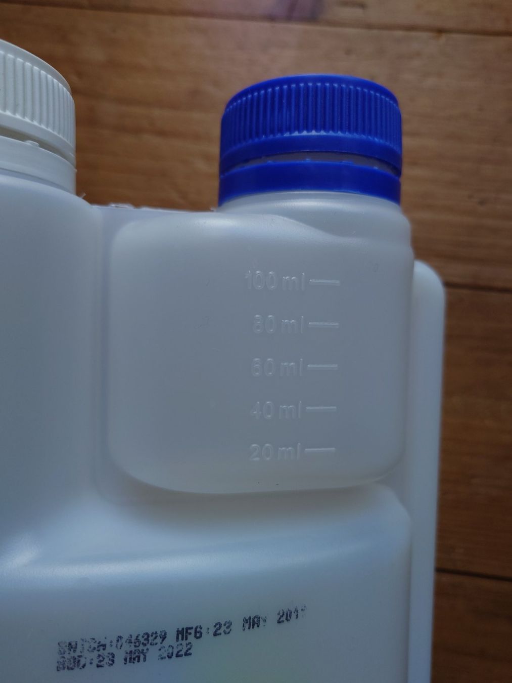 Altro in Stoviglie & Bicchieri: Dosierflasche leer, 1l / 20ml skala – Usato da Winterthur venduto da Tenderizer3000 2