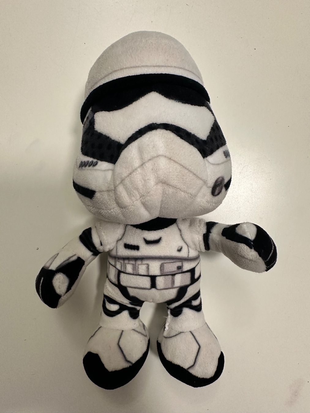 Star Wars Spielzeuge: Plüschtier Star Wars Stormtrooper -  Höhe ca. 22 cm – Gebraucht aus Münsingen von Ganjam 2