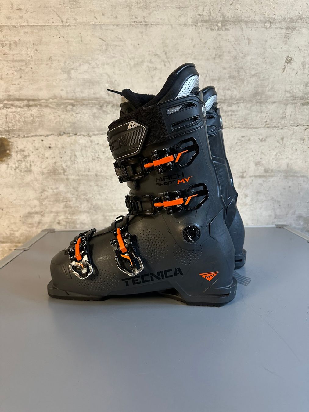 Tecnica Scarpe da uomo: Tecnica Skischuhe 27 / Gr. 42 – Usato da Emmenbrücke venduto da karkarkar 2