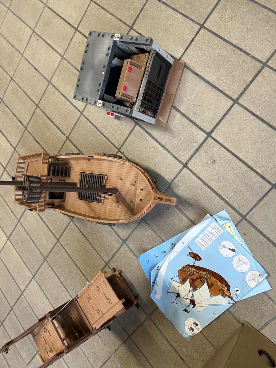 Playmobil Spielzeuge: Playmobil mit Piratenschiff – Gebraucht aus Wetzikon ZH von ben_8b2w 1