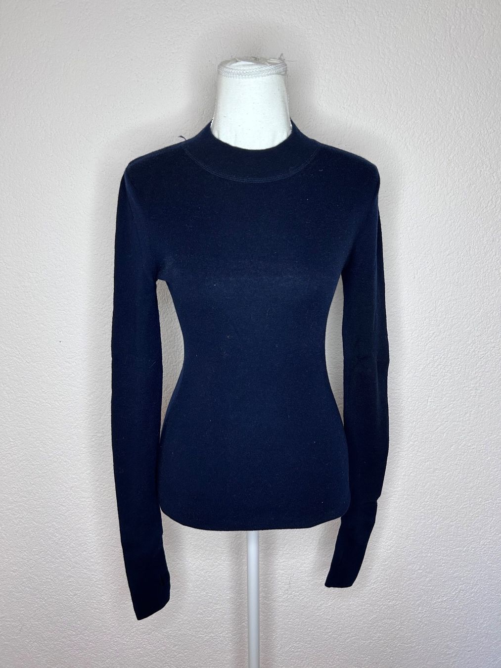 H&M Pulls & Sweat-shirts: H&M Pullover aus Wolle und Kaschmir – D'occasion à St. Gallen par look-twice