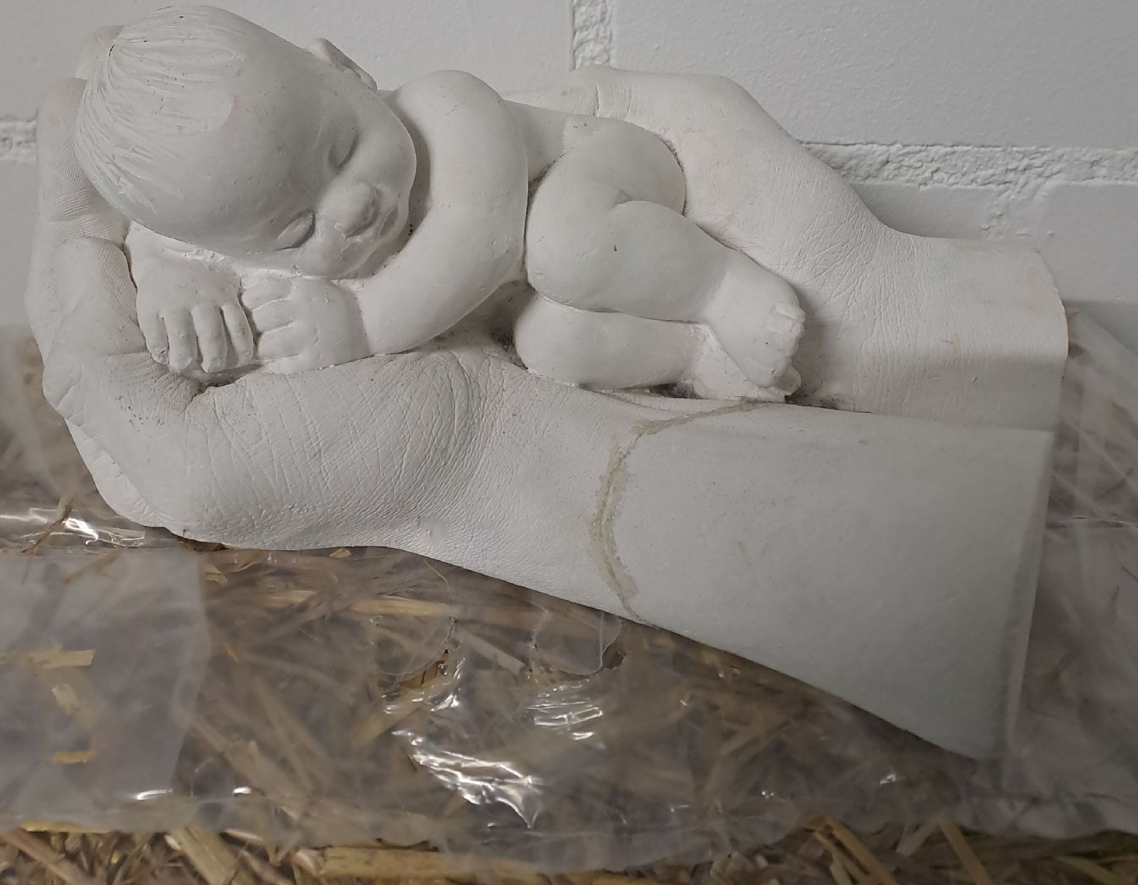 Statuette: <Gipsabdruck Hände Baby> – Usato da Fischbach-Göslikon venduto da Totsch