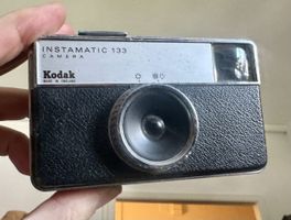 Appareil photo vintage Kodak instamatic 133