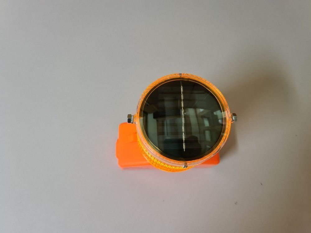 Lampen: 360° LED Solar Warnleuchte Baustellenleuchte orange, Asphalt – Neu und originalverpackt aus Wängi von Thurgauer98 1