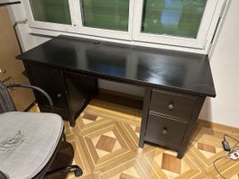 Schreibtisch dunkel mit Schubladen und Schrank guter Zustand