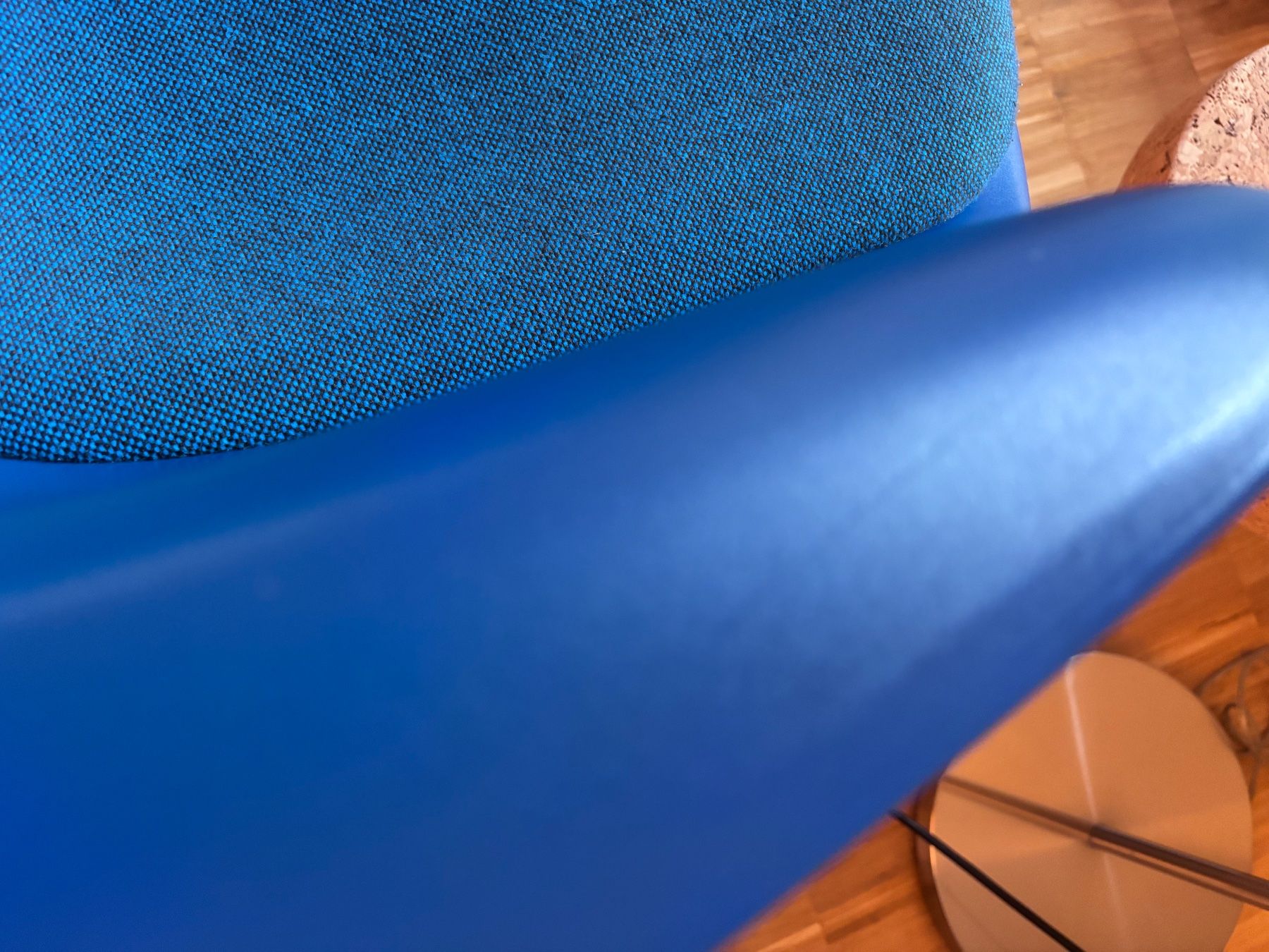 Vitra Chaises: Vitra Eames Plastic Armchair DAW – D'occasion à Zürich par rah_99cw 2