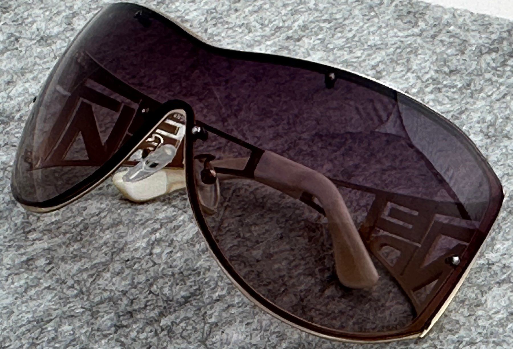 Fendi Occhiali & Lenti: Fendi Sonnenbrille – Usato da Hergiswil NW venduto da sdriga 8