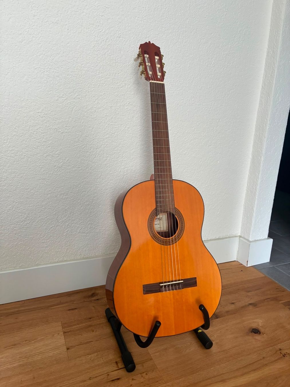 Musikinstrumente: Martinez MCG-20 klassische Gitarre – Gebraucht aus Olten von ari_jxn9