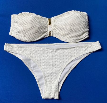 Schönes Bikini, Öffnung mit Reissverschluss, Gr. M (neu)