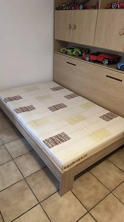 Letti: Bett – Usato da Wangen b. Olten venduto da Pavinitha 1
