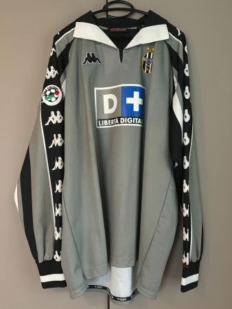 Match worn and signed shirt Rampulla