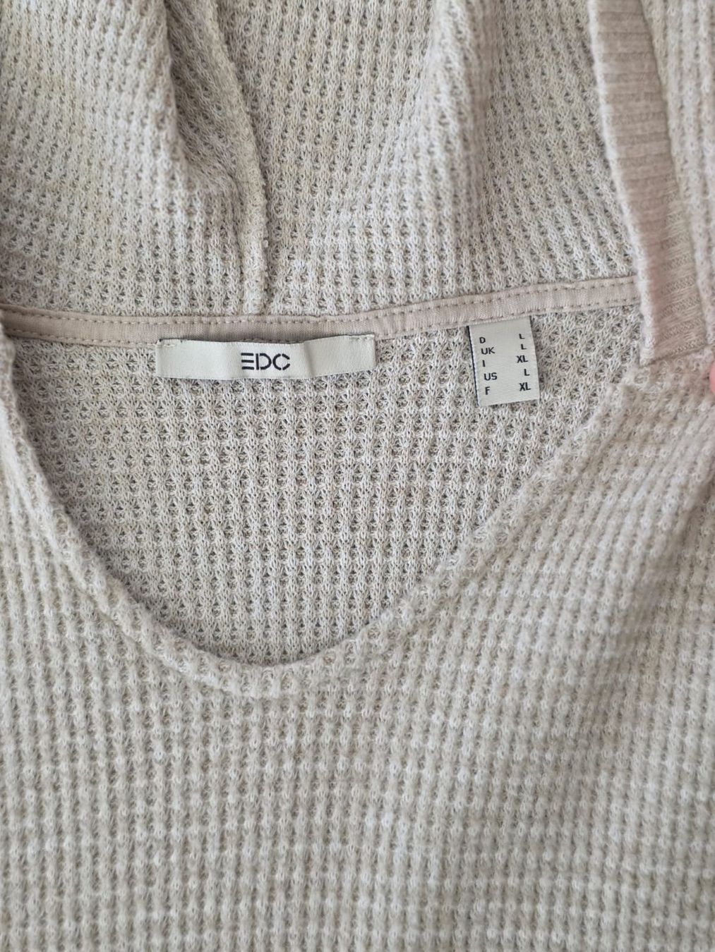 Esprit Pullover & Sweatshirts: EDC Pulli Gr. L – Gebraucht aus Bennwil von fawag