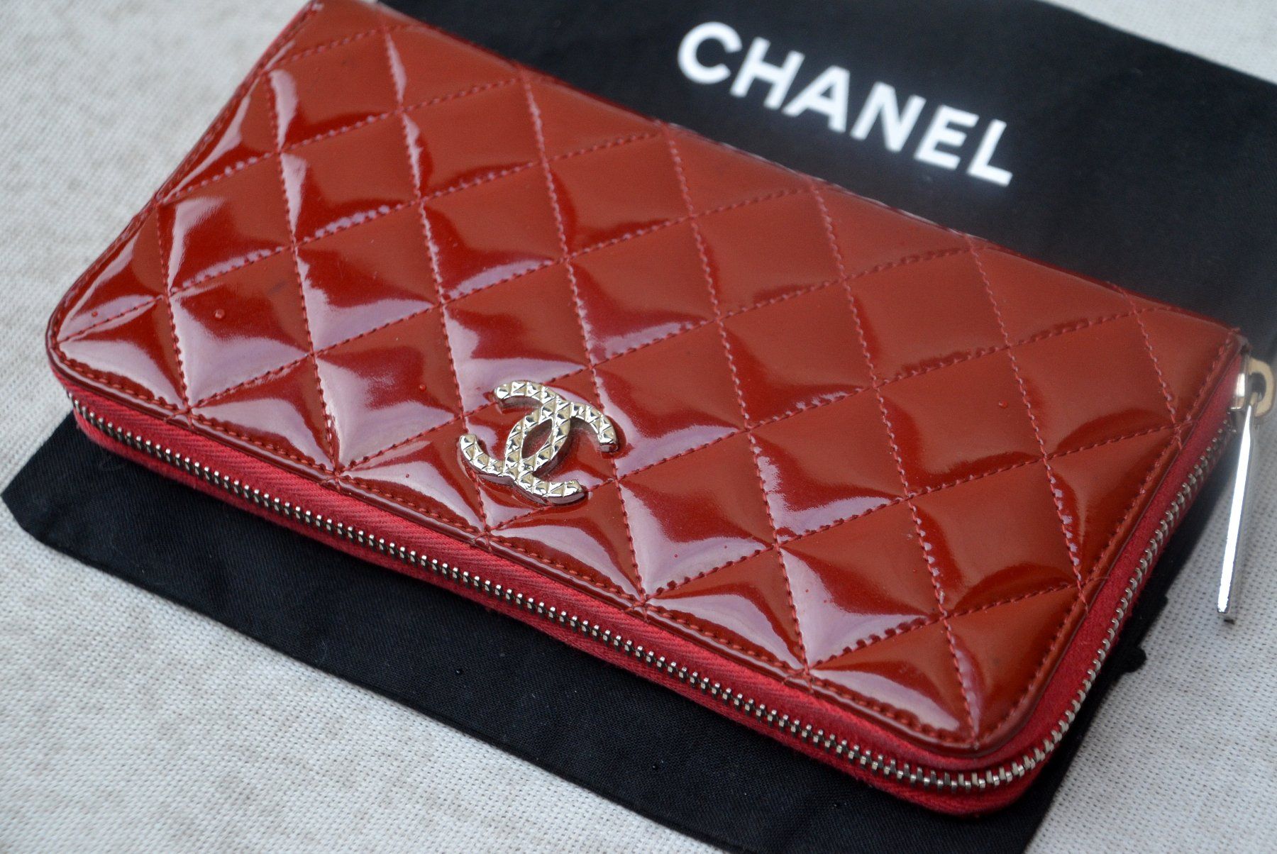 Chanel Portamonete: Chanel Portefeuille Wallet – Usato da Collonges venduto da Auganien 1