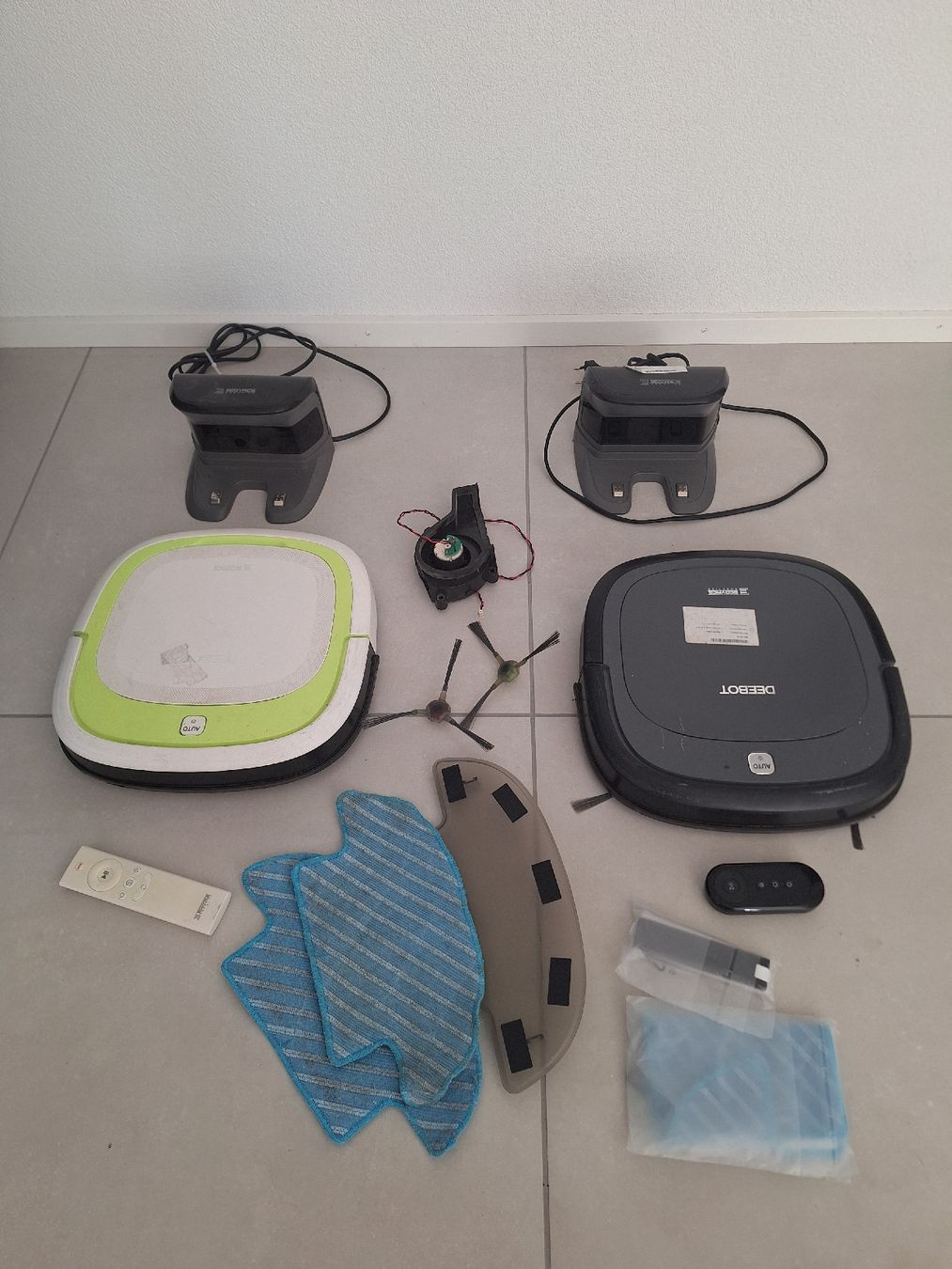 Ecovacs Staubsauger & Zubehör: saugroboter DEEBOT W-LAN Zum Teil Defekt – Gebraucht aus Thierachern von carpenter1602