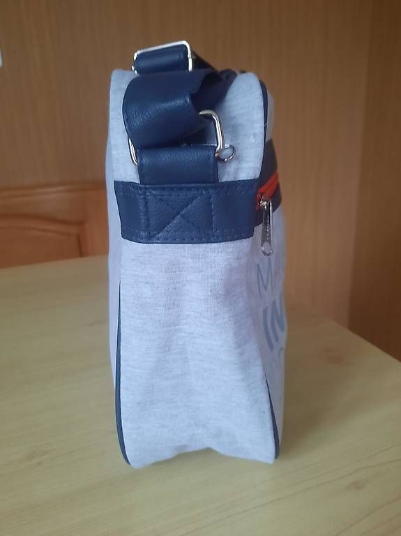 Borse: Coole Tasche – Nuovo (secondo la descrizione) da Unteriberg venduto da woe_yby8 1