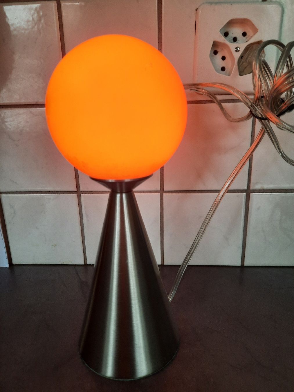 Lampade: LAMPE DE TABLE, DESIGN. Hauteur : 26 cm. – Usato da Le Locle venduto da marylise01 1