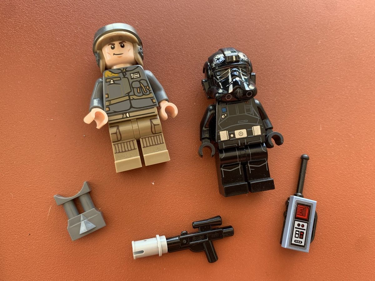 Lego Giocattoli: LEGO Star Wars Set 75154 TIE Striker ab 1.- – Usato da Steinhausen venduto da yzos 1