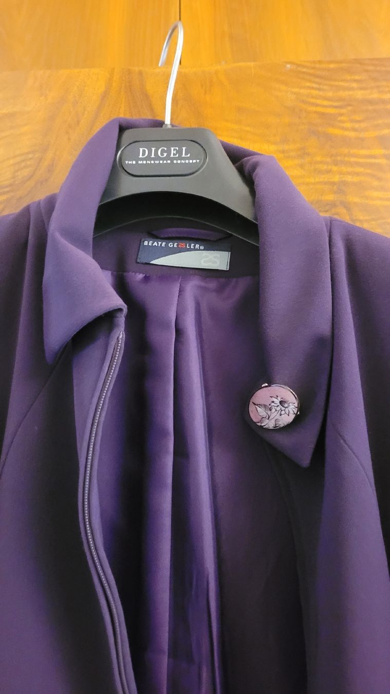 Jacken: Neuwertige leichte Jacke Gr 44 – Neu (gemäss Beschreibung) aus Langnau i. E. von suedae11 1
