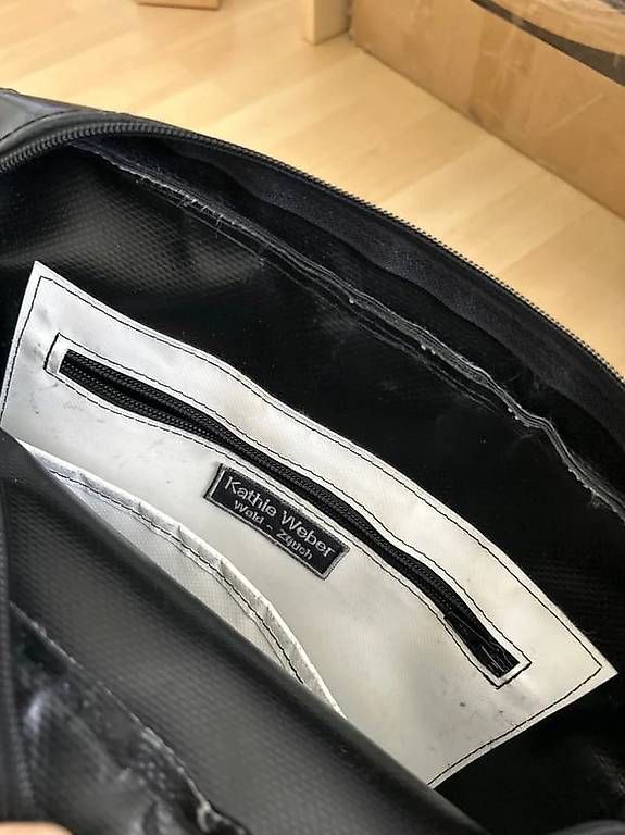 Taschen: Laptoptasche – Gebraucht aus Bütschwil von Mariia_Ch221 1