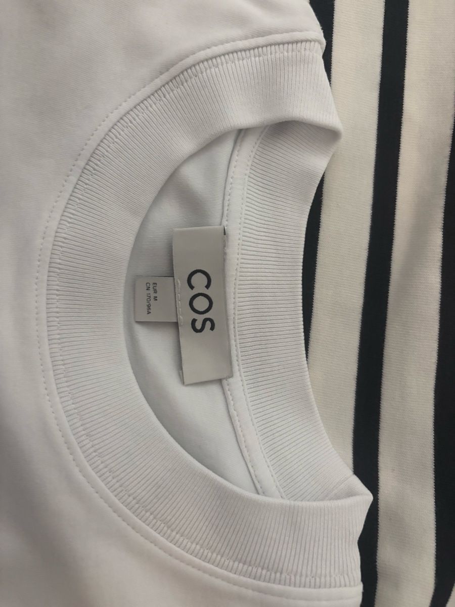Cos Top: COS basic longarmshirt 3 Stk.  – Usato da Winterthur venduto da savic247 1