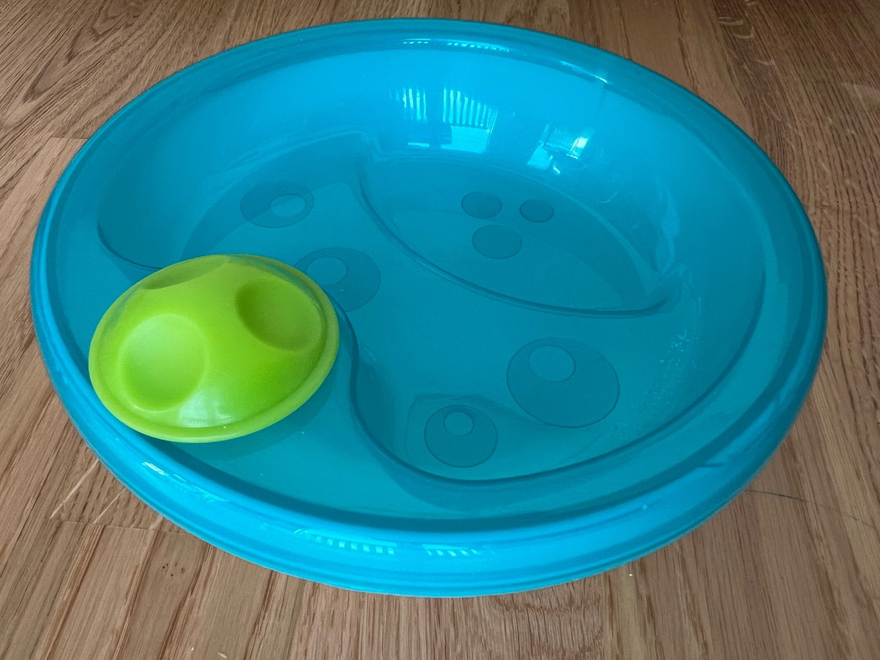 Piatti: Assiette Chauffante pour bébé avec ventouse – Usato da Genève venduto da PoissonBlue 1