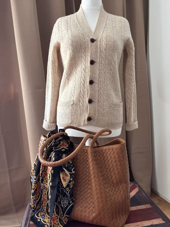 Strickjacke Horse Guard beige Zopfmuster Zustand gut