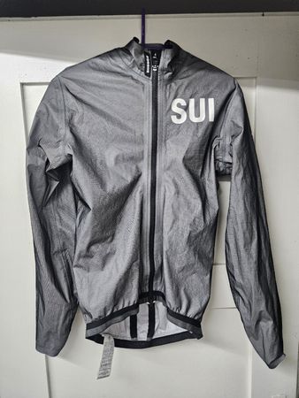 Fahrradregenjacke Assos Schlosshund Grösse M SUISSE