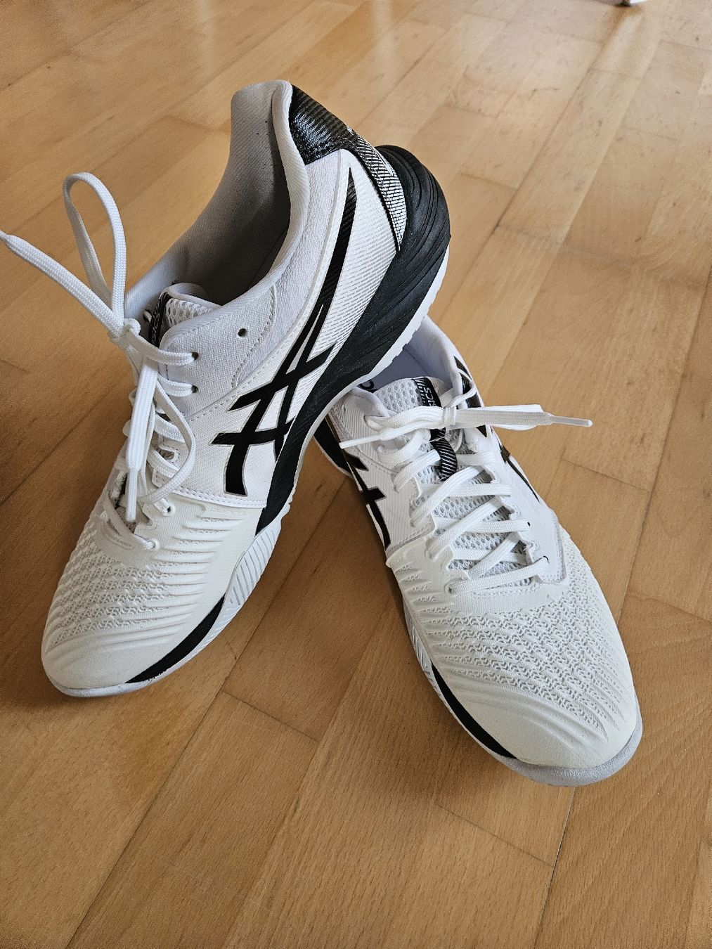 Asics Scarpe da uomo: Asics Netburner Ballistic FF, Grösse 45, neuwertig – Usato da Wettingen venduto da Sk8ertomda