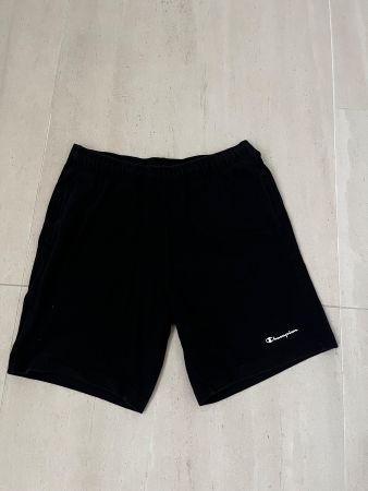 Champion Shorts schwarz Gr M