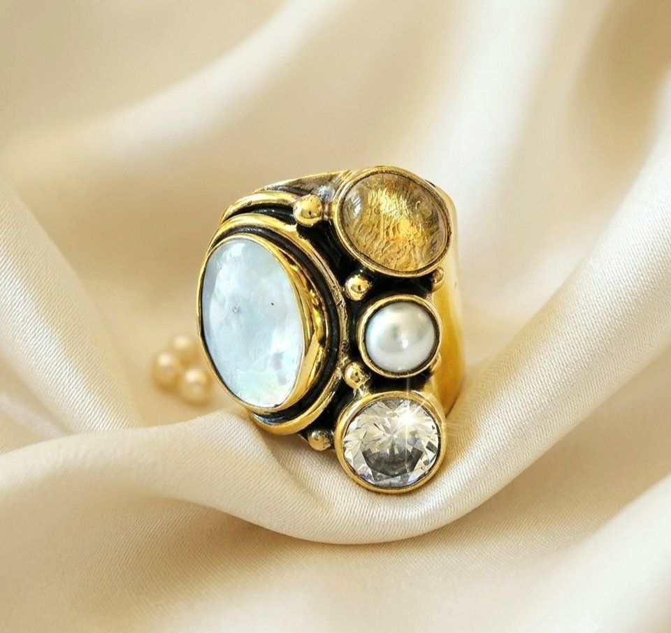 Anelli: Designer-Ring Bronze mit Perlmutt, Perle & Zirkonia - Neu – Nuovo e nell'imballaggio originale da Uetikon am See venduto da Springdream