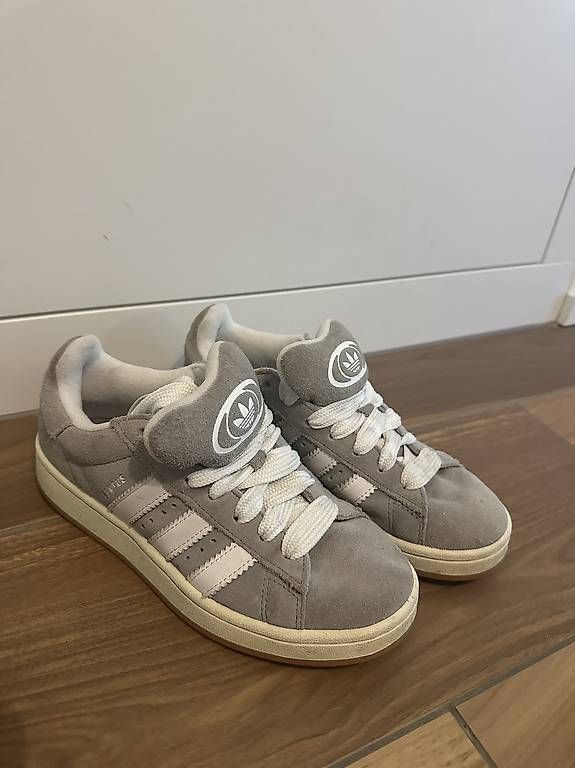 Scarpe da donna: Adidas Campus Grau 38 2/3 – Usato da Uzwil venduto da tam_2kd6
