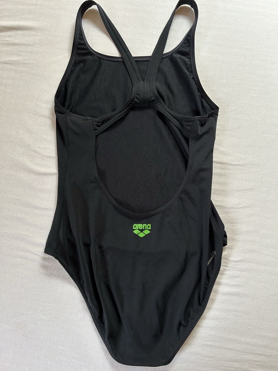Arena Maillots de bain & Bikinis: Badeanzug Arena – D'occasion à Engelberg par ejierfaijs 1