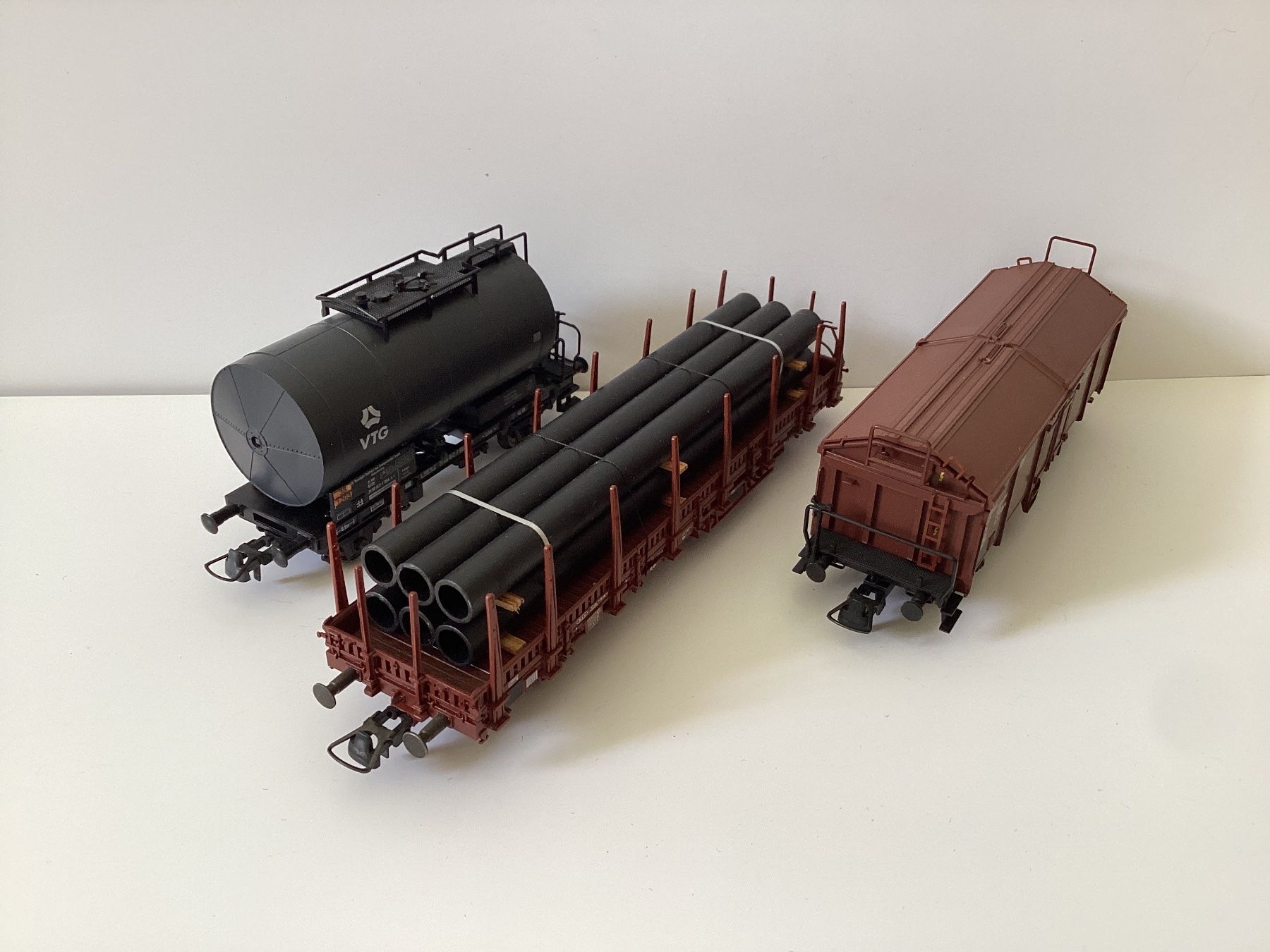 Roco Modellini di ferrovie: Roco Güterwagen DB 1:87 H0 – Usato da Effretikon venduto da simtek_de 1