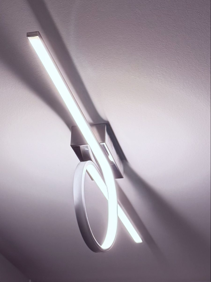 Lampadari & plafoniere: Deckenleuchte LED modern Ring Stange gebogen guter Zustand – Usato da Biel-Benken BL venduto da cor_rmw7
