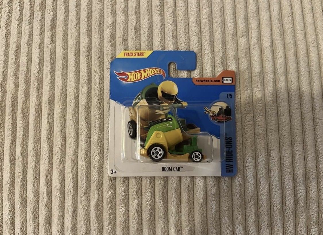 Hot Wheels Voitures modèles: Boom Car Hot Wheels 2017 – Neuf avec emballage d'origine à Ehrendingen par Duwe_KlG