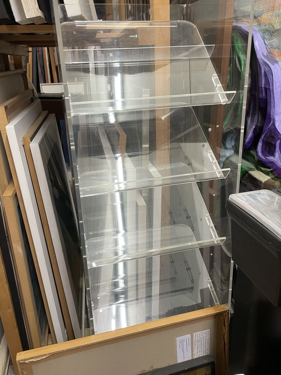Sistemi di archiviazione: Plexiständer für Werbematerial, Prospekte etc. – Usato da Basel venduto da hediger05