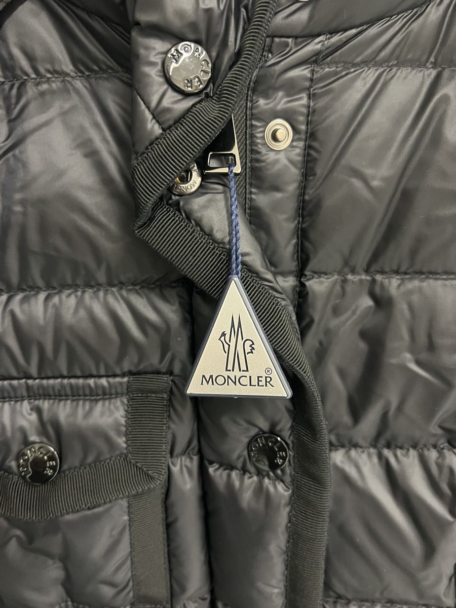 Moncler Giacche: Moncler – Nuovo (secondo la descrizione) da Zürich venduto da Claus-Zr 3