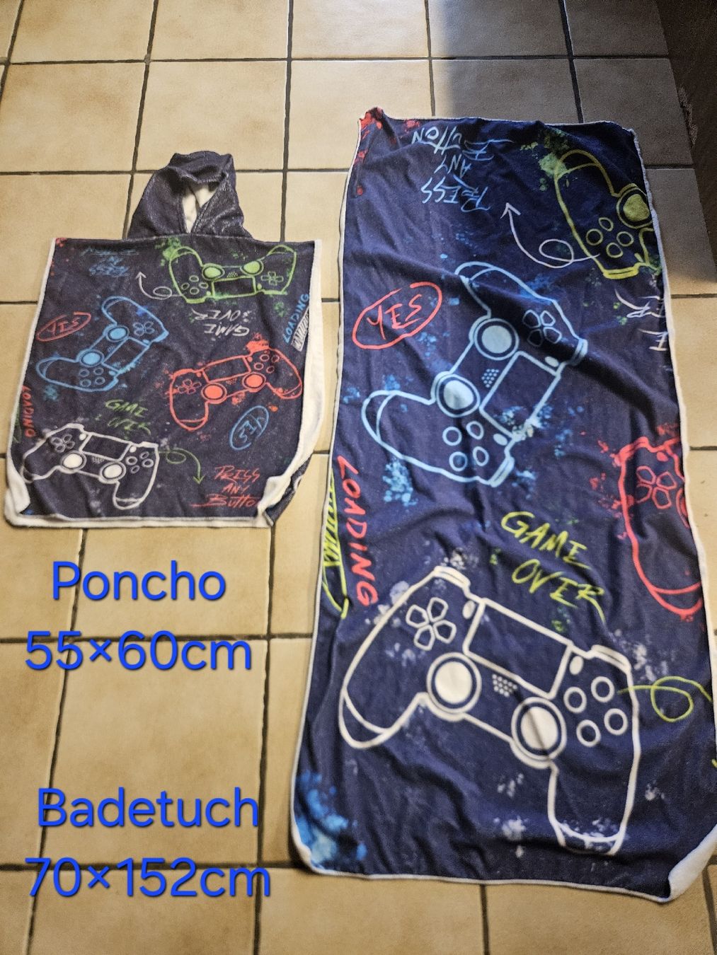 Teli da bagno: 2 Ponchos & 2 Badetuch im Set ab 1.- – Nuovo (secondo la descrizione) da Härkingen venduto da er_ha62 1