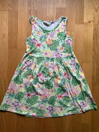 Sommerliches H&M Kleid mit Blumenmuster, Gr. 134/140