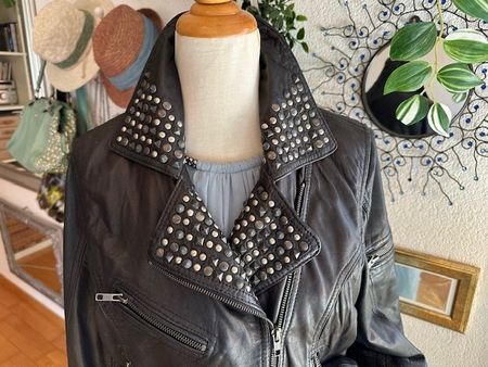 *:• ★ Spezielle Echt-Lederjacke *:• ★ 38/L
