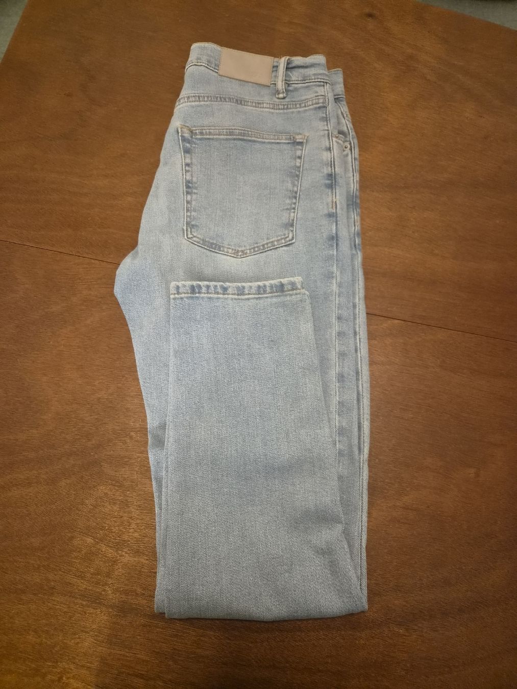 Zara Jeans: Hellblaue Jeans Tapered Look – Gebraucht aus Dübendorf von jon_p8yl 2