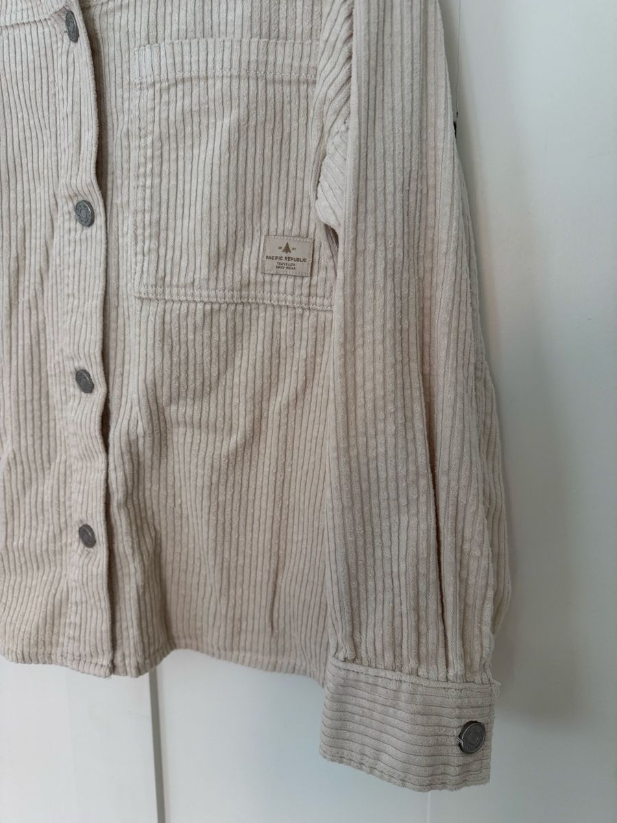 Pull&Bear Blusen: Hemd beige Kord – Gebraucht aus St. Gallen von BiancaL11 3